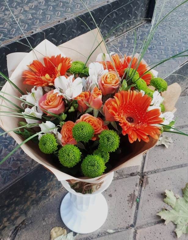 Букет цветов из: Герберы, Хризантемы, Альстромерии и Розы в Уржуме