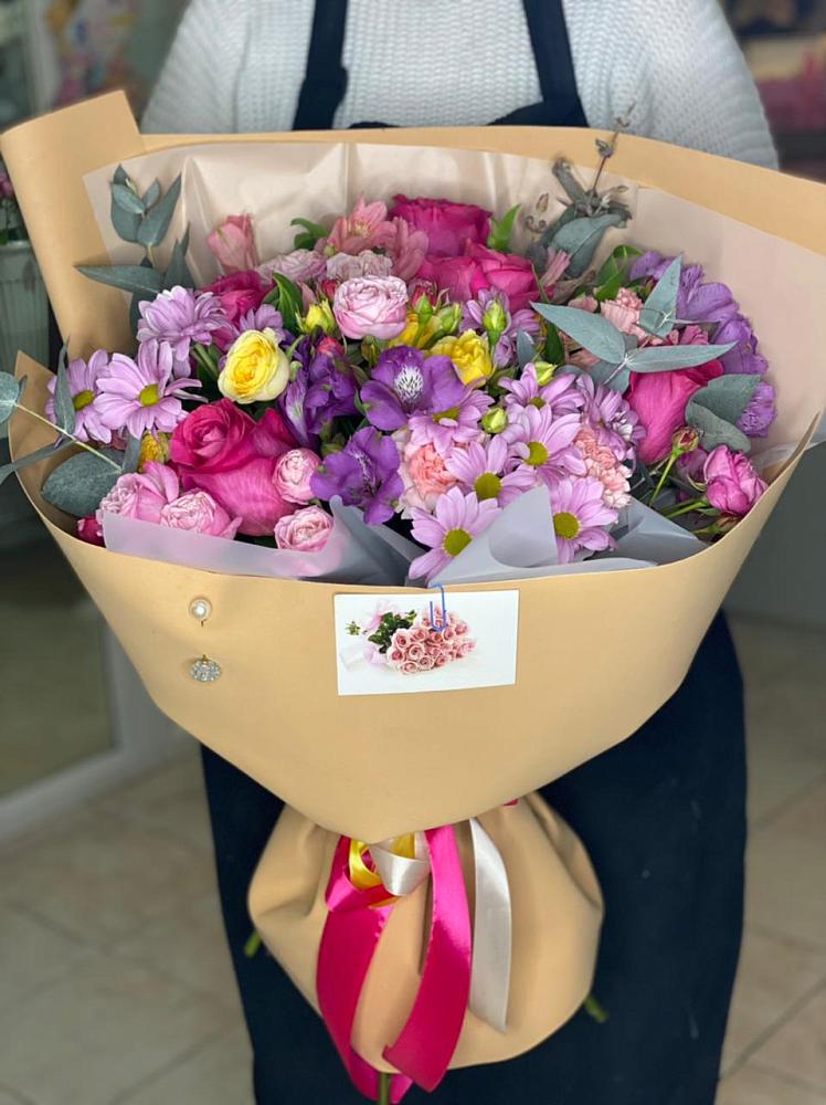 Букет цветов из: Хризантемы, Гвоздики и Альстромерии в Уржуме