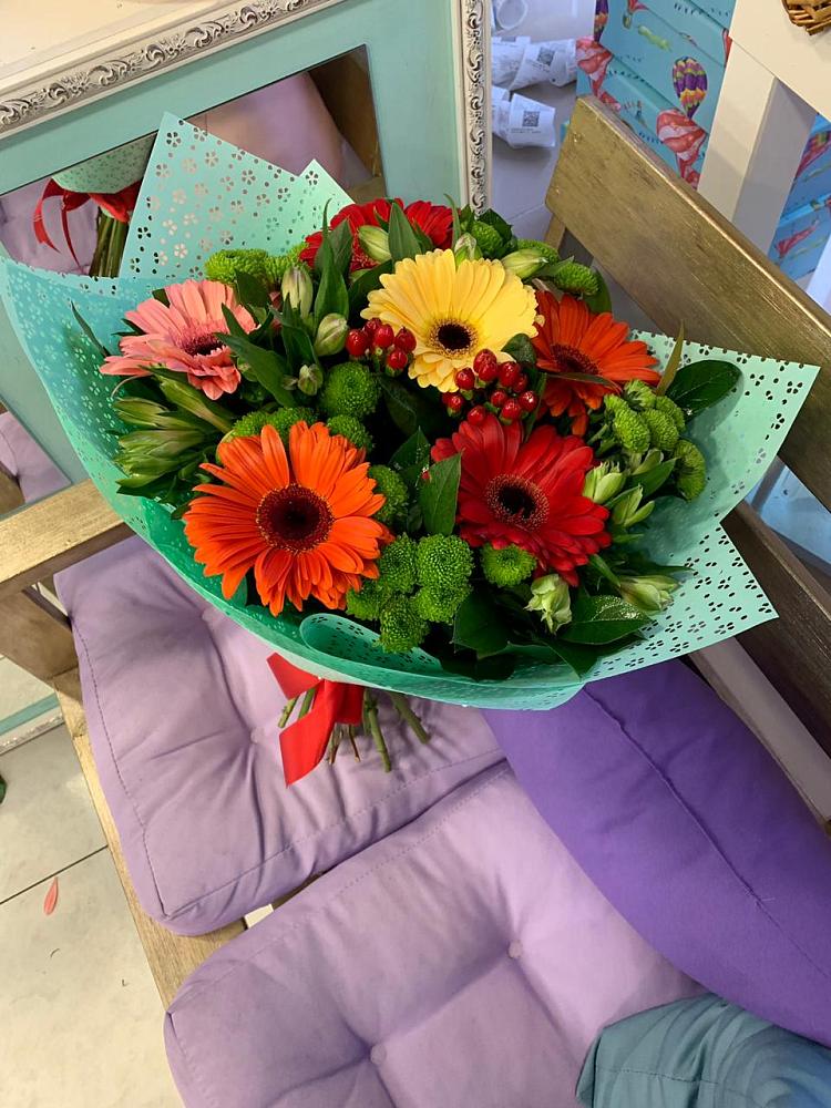 Букет цветов из: Герберы, Хризантемы и Альстромерии в Уржуме