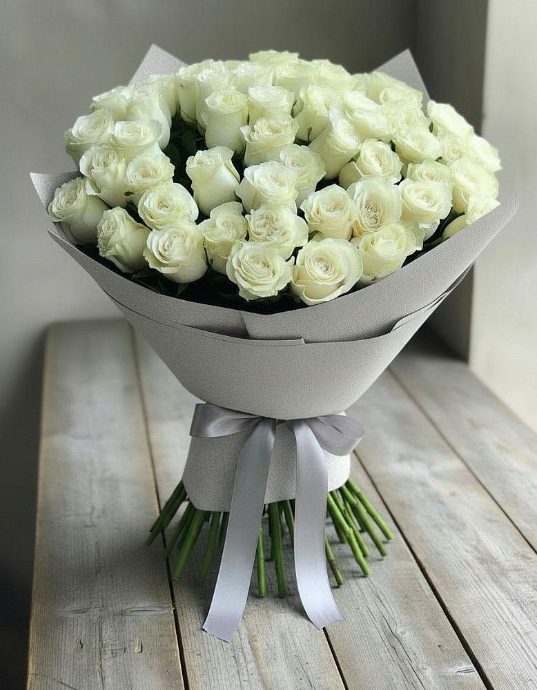 Букет 35 Белых роз в Уржуме