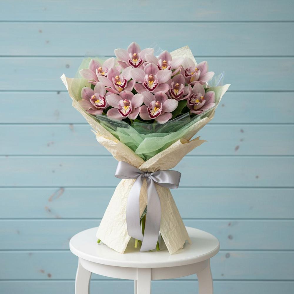 Букет цветов из: Орхидеи и Розы в Уржуме