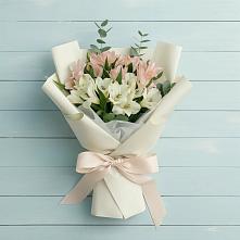 Букет цветов из:  Альстромерии в Уржуме