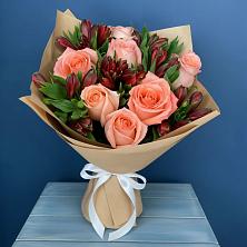 Букет цветов из:  Розы и Альстромерии в Уржуме