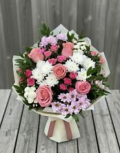 Букет цветов из:  Альстромерии, Гвоздики, Розы и Хризантемы в Уржуме