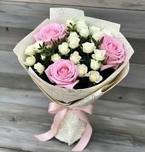 Букет цветов из:  Розы в Уржуме