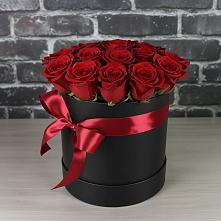 Цветочная композиция из Розы в шляпной коробке в Уржуме