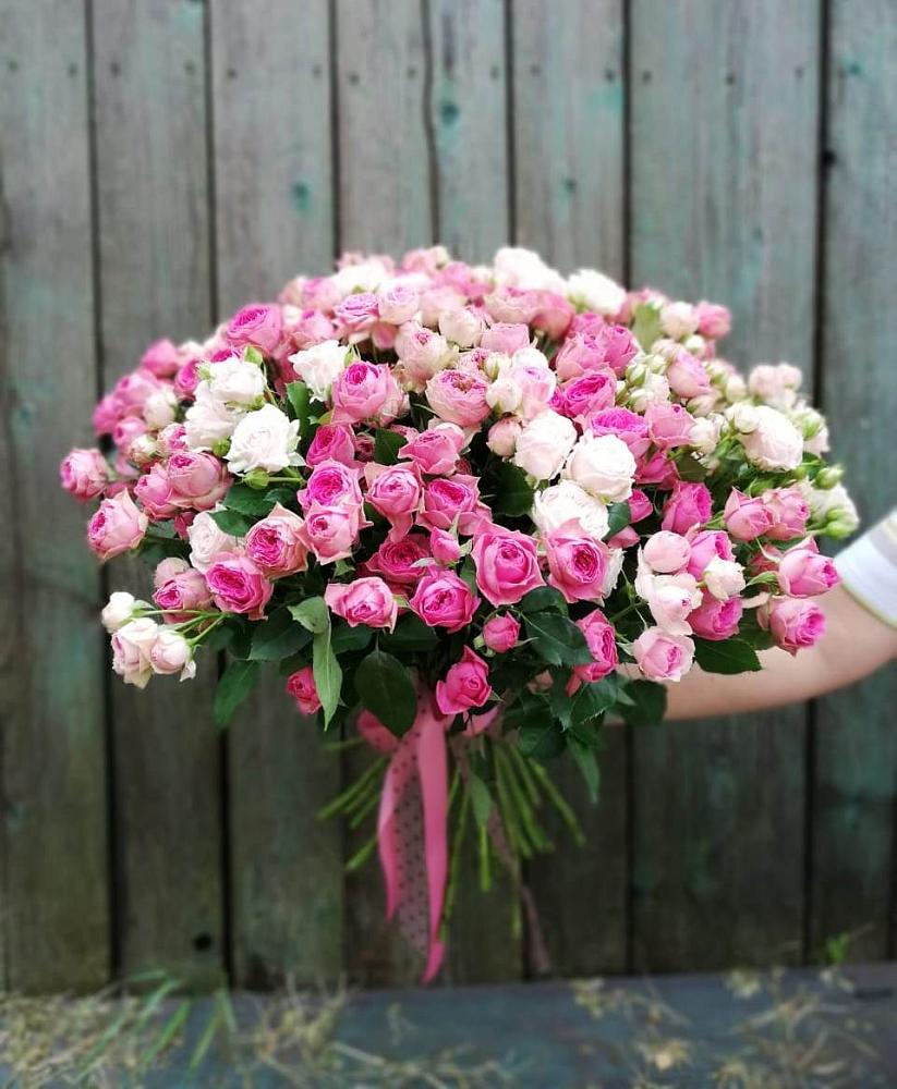 Букет Розовые кустовые розы Натали и Лав Лидия в Уржуме