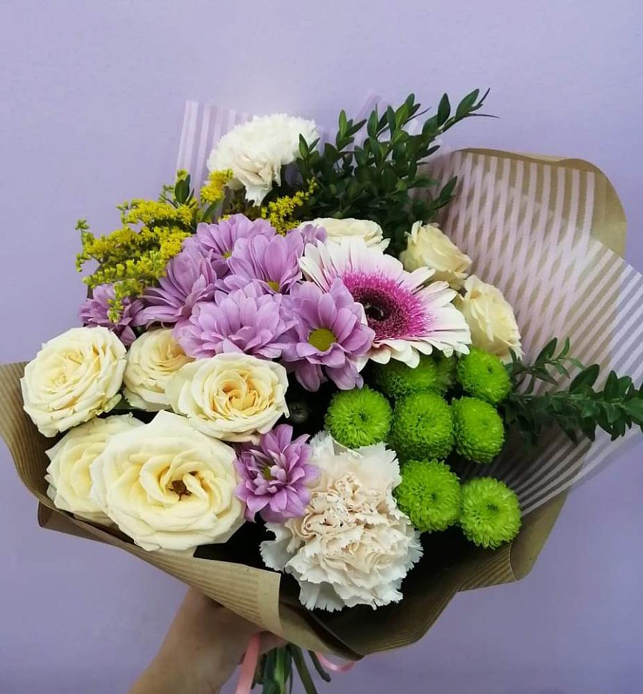 Букет цветов из: Хризантемы, Розы, Гвоздики и Герберы в Уржуме