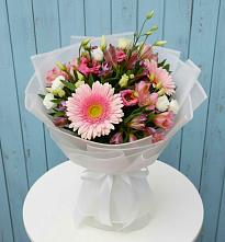 Букет цветов из:  Герберы, Альстромерии и Лизиантусы #REPLACE_PRED# Уржуме