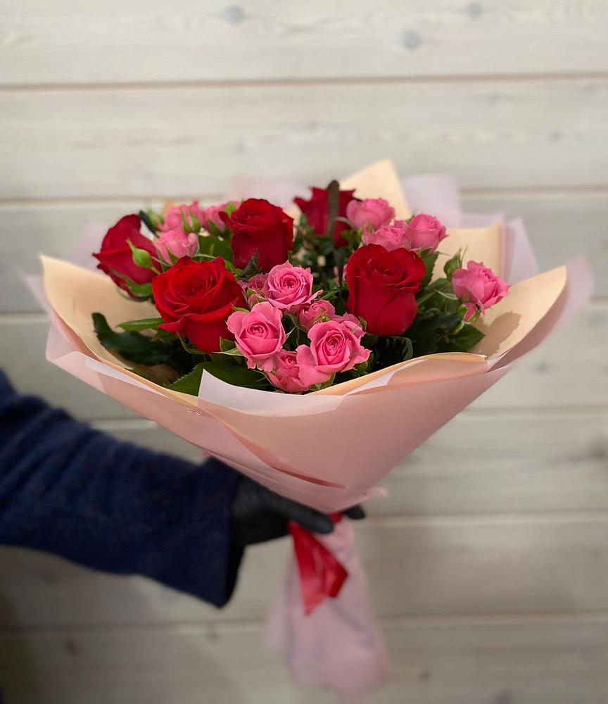Букет цветов из: Розы в Уржуме