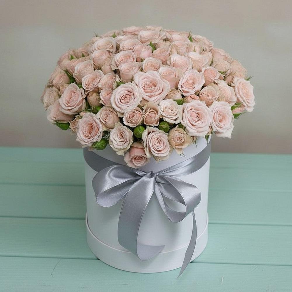 Цветочная композиция из Розы в шляпной коробке в Уржуме